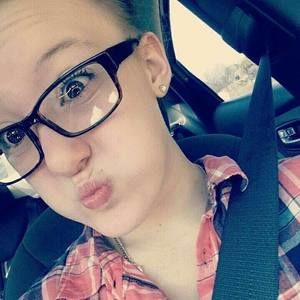 Meet your Posher, Kelsey